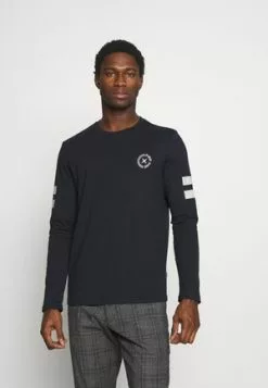 Pier One Langarmshirt - White -Pier One Geschäft 019deb4ab2e24269936d5058f628aceb