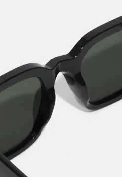 Pier One UNISEX - Sonnenbrille - Black -Pier One Geschäft 0de6e30e771241968cab42a6006bf2f0