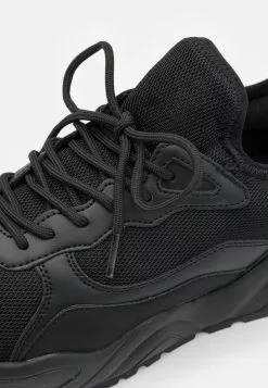 Pier One UNISEX - Sneaker Low - Black -Pier One Geschäft 15f8c710203749c391d0daa82bc20391