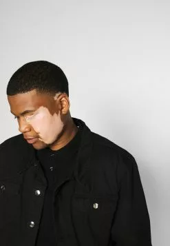 Pier One Poloshirt - Black -Pier One Geschäft 18934fae806543f29623a18960d59ffe