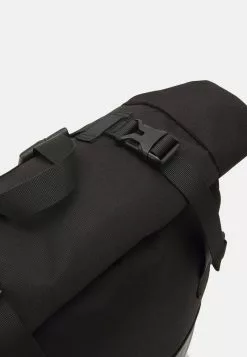 Pier One UNISEX - Tagesrucksack - Black -Pier One Geschäft 1c3936061ada4414a64cd9e6d61d78c2