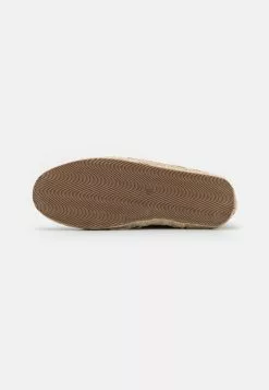 Pier One UNISEX - Espadrille - Brown -Pier One Geschäft 23ffc4845e644a6e9d5b182382af5ffb