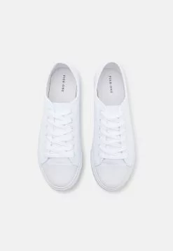 Pier One UNISEX - Sneaker Low - White 9 Pier One UNISEX - Sneaker Low - White -Pier One Geschäft 2554e9f731ab485bb21884b4cded4dec