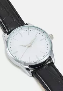 Pier One UNISEX - Uhr - Black -Pier One Geschäft 2ca027bca7d1423cb853a7efca721600