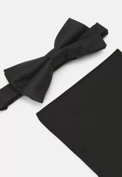 Pier One SET - Sonstige Accessoires - Black 10 Pier One SET - Sonstige Accessoires - Black -Pier One Geschäft 2cca1eb0efd04088b69965831c1a5978