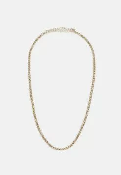 Pier One SET - Uhr - Gold-coloured 10 Pier One SET - Uhr - Gold-coloured -Pier One Geschäft 3f00d86ac2fa476cb9724a91193b3194