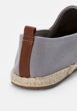 Pier One RENA ESPADRILLE UNISEX - Espadrille - Light Grey -Pier One Geschäft 42d2421a7d9a4236aff6d97b980fd1f5