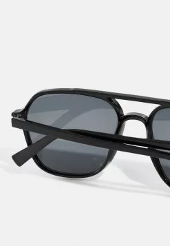 Pier One UNISEX - Sonnenbrille - Black -Pier One Geschäft 54e389cece8844cf861bb0c711a57b0f