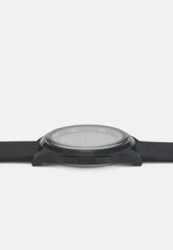 Pier One Digitaluhr - Black -Pier One Geschäft 5afce253d41641ccba1a438a4da33ad5