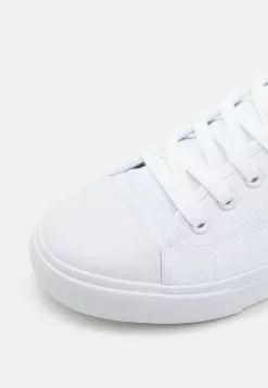 Pier One UNISEX - Sneaker Low - White 11 Pier One UNISEX - Sneaker Low - White -Pier One Geschäft 5dbd9684303a42eda941635bc0da6893