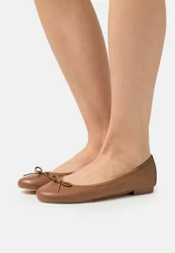 Pier One LEATHER - Klassischer Ballerina - Cognac