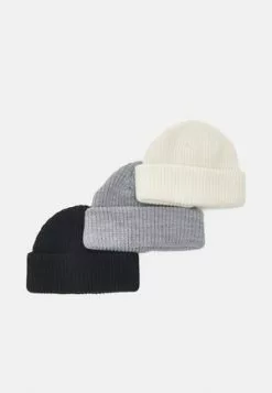 Pier One UNISEX 3 PACK - Mütze - Black/dark Grey/off-white/ -Pier One Geschäft 6a7fb1651b45408db7e99ab385714124
