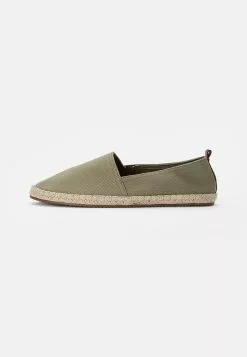 Pier One RENA ESPADRILLE UNISEX - Espadrille - Olive
