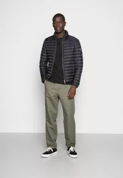 Pier One T-Shirt Basic - Black