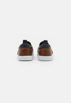 Pier One UNISEX - Sneaker Low - Cognac 8 Pier One UNISEX - Sneaker Low - Cognac -Pier One Geschäft a5827ba272184322a5f334dbbc2389e8
