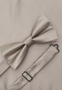 Pier One SET - Einstecktuch - Stone 11 Pier One SET - Einstecktuch - Stone -Pier One Geschäft c079acf21d984f87a5a118594b813079