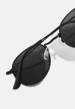 Pier One UNISEX - Sonnenbrille - Black -Pier One Geschäft c3b6bc53957d4c058e180d4f8e856290