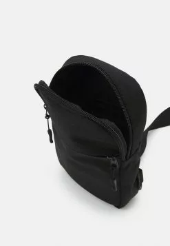 Pier One Gürteltasche - Black -Pier One Geschäft c75c8bdf8b8541419b96d7dba0f5d743