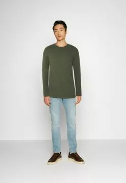 Pier One 2 PACK - Langarmshirt - Off-white/dark Green