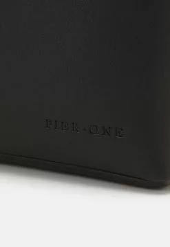 Pier One Umhängetasche - Black -Pier One Geschäft e915708ca5644c8ab80ec337b97dafc5