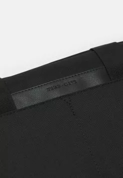 Pier One UNISEX - Notebooktasche - Black 9 Pier One UNISEX - Notebooktasche - Black -Pier One Geschäft efdab5b0774046cab7ce4c22eb419887