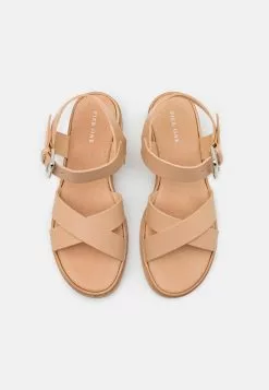 Pier One LEATHER - Riemensandalette - Beige -Pier One Geschäft efe3a4419dd64fed9e5a1ad795b3f40c
