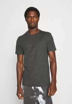 Pier One 3 PACK - T-Shirt Basic - Black/mottled Dark Grey/bordeaux 9 Pier One 3 PACK - T-Shirt Basic - Black/mottled Dark Grey/bordeaux -Pier One Geschäft fbb1fa11fda54722bafd9df33f46d342